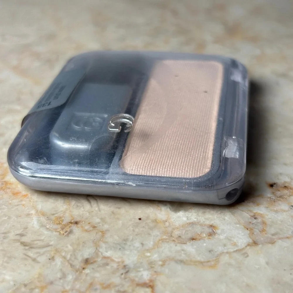 COVERGIRL Cheekers Blush 0.12oz‎ 135 Snow Plum Powder Compact with Brush